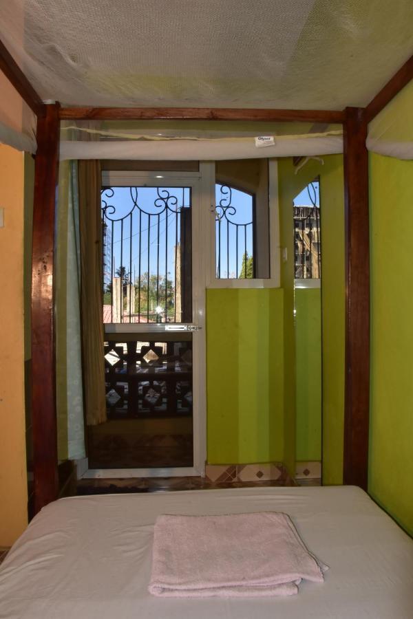 מלון מומבסה Viriko Boarding House מראה חיצוני תמונה