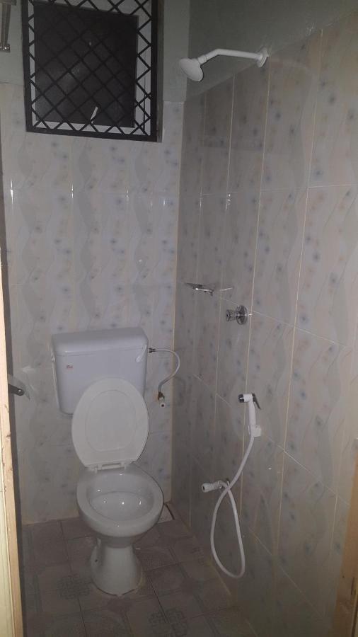 מלון מומבסה Viriko Boarding House מראה חיצוני תמונה